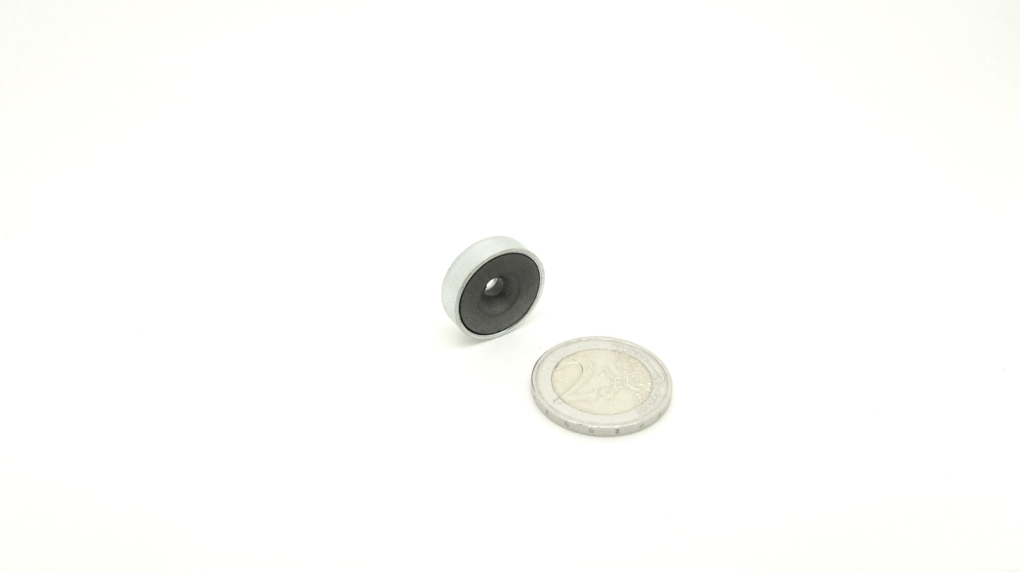 Ferrite Disc 20x6 w/Hole (4.5)