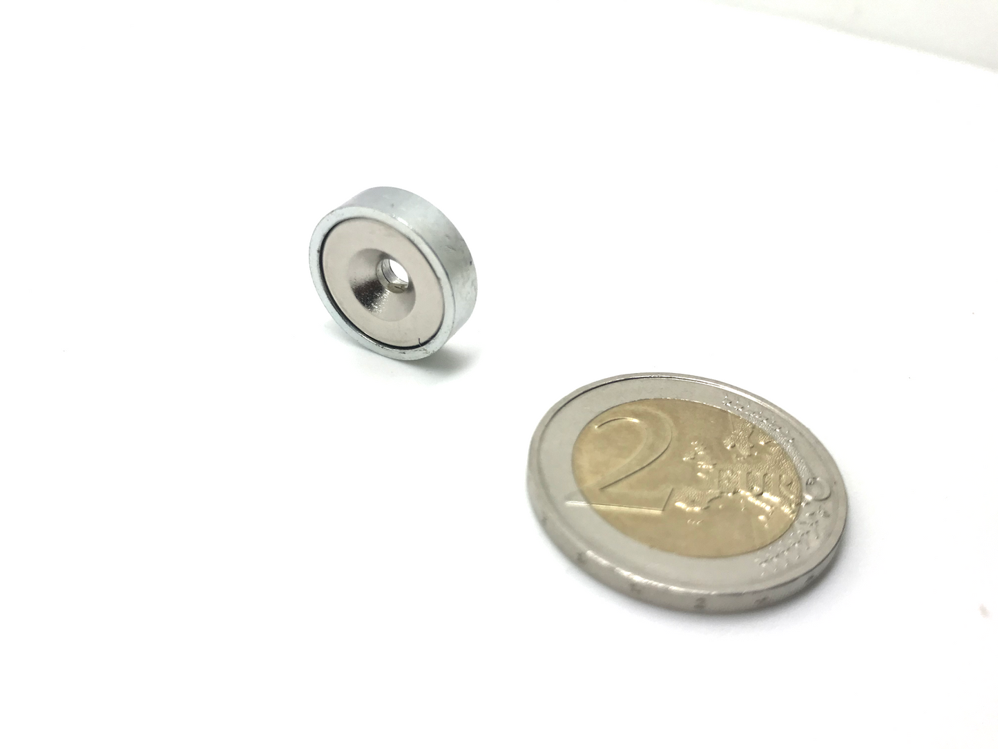 Magnetic Base TR35 16x4.5 w/Hole (3.5mm)
