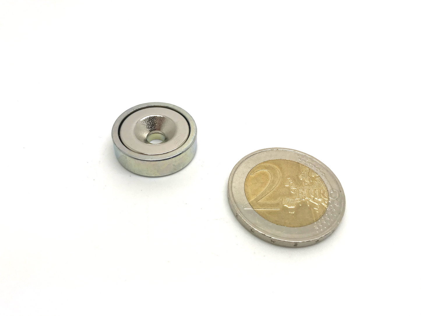Magnetic Base TR35 20x6 w/Hole (4.5mm)
